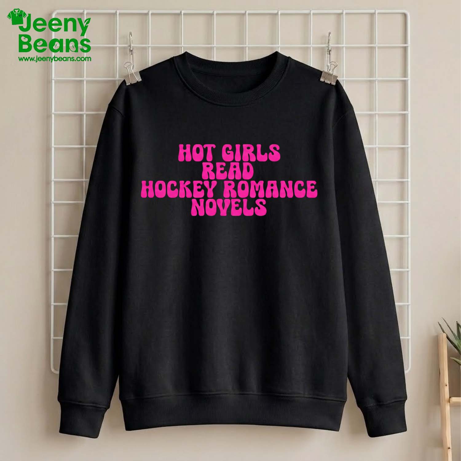Hot Girls Read Hockey Romance Novels Shirt